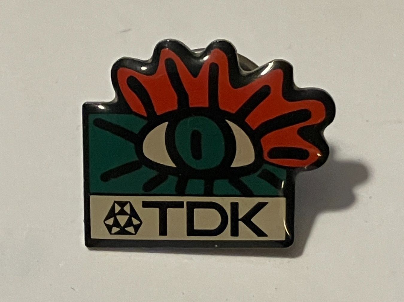 Plaketten & Abzeichen: 1 Pin TDK – Gebraucht aus Basel von djwwpp