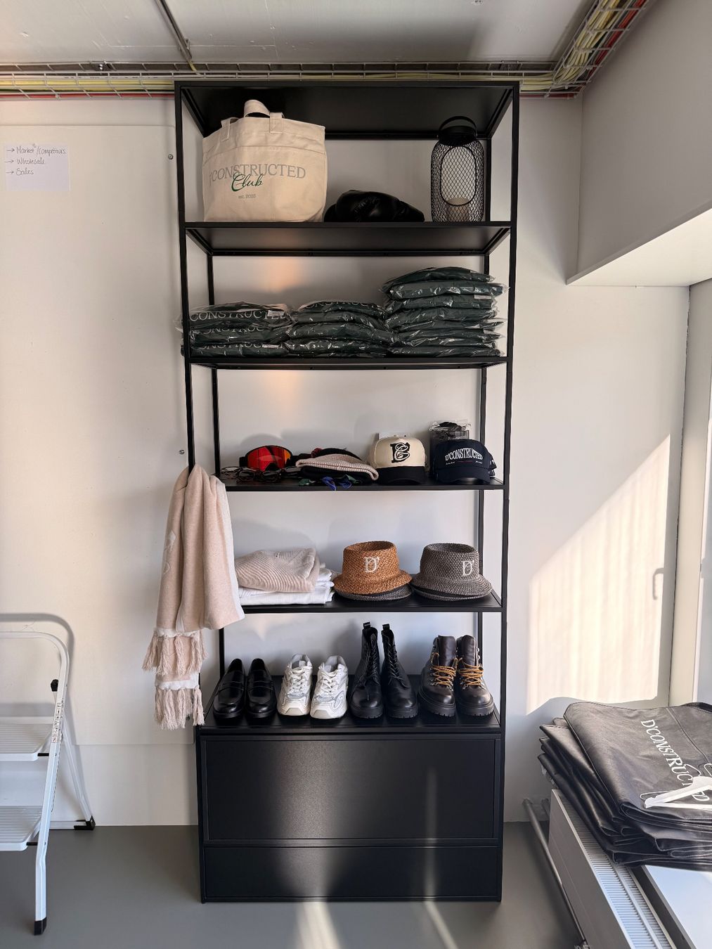 Regale: Regal – Gebraucht aus Dietlikon von svenm9320