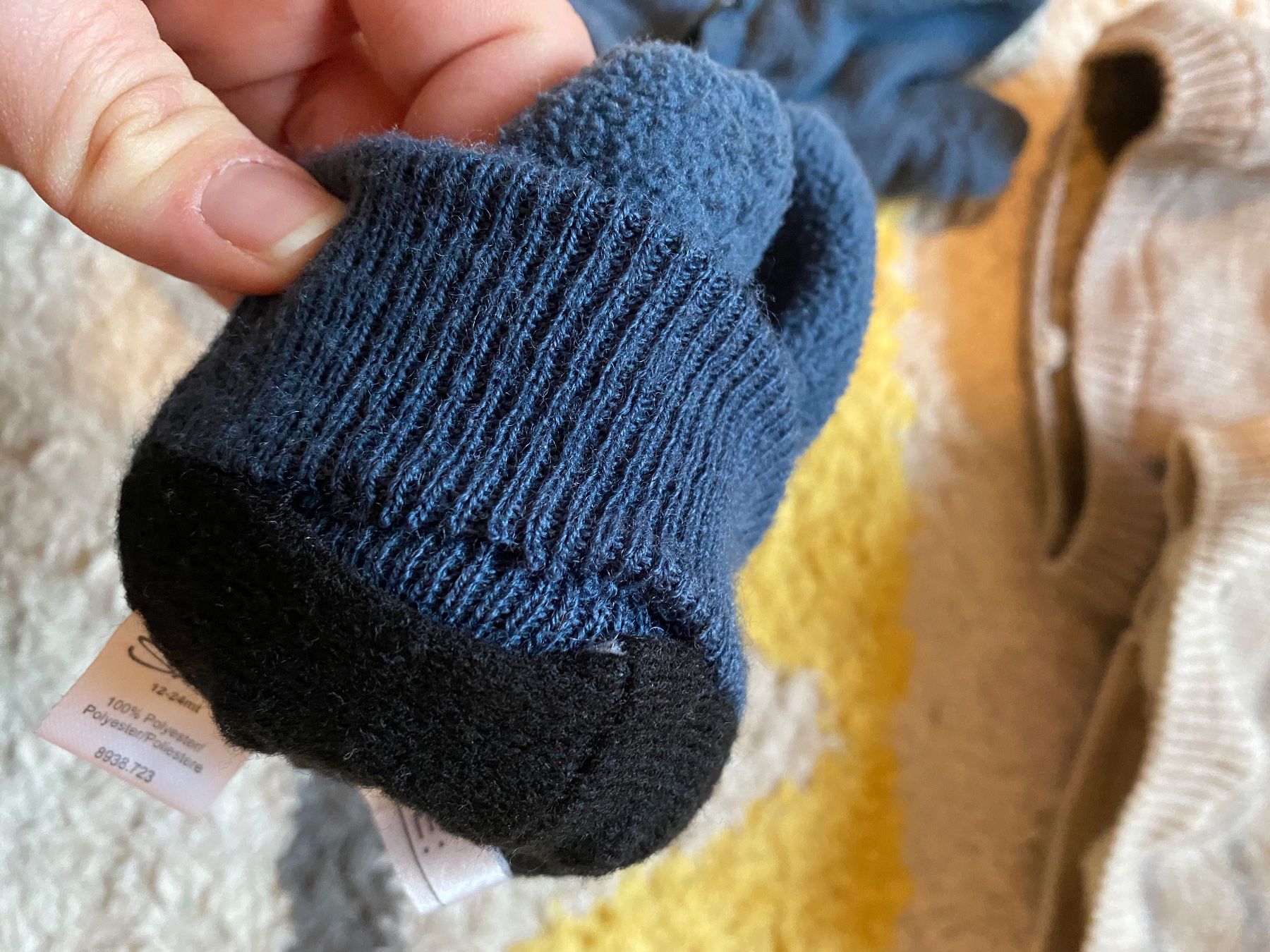 Lots de vêtements: Set Kappen und Handschuhe – D'occasion à Widen par juinl 5