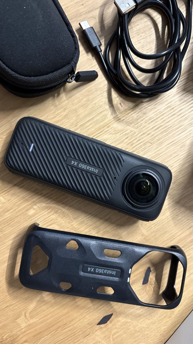 Insta360 Action Cam: Insta360 X4 – Gebraucht aus Saubraz von Ehoekie 3