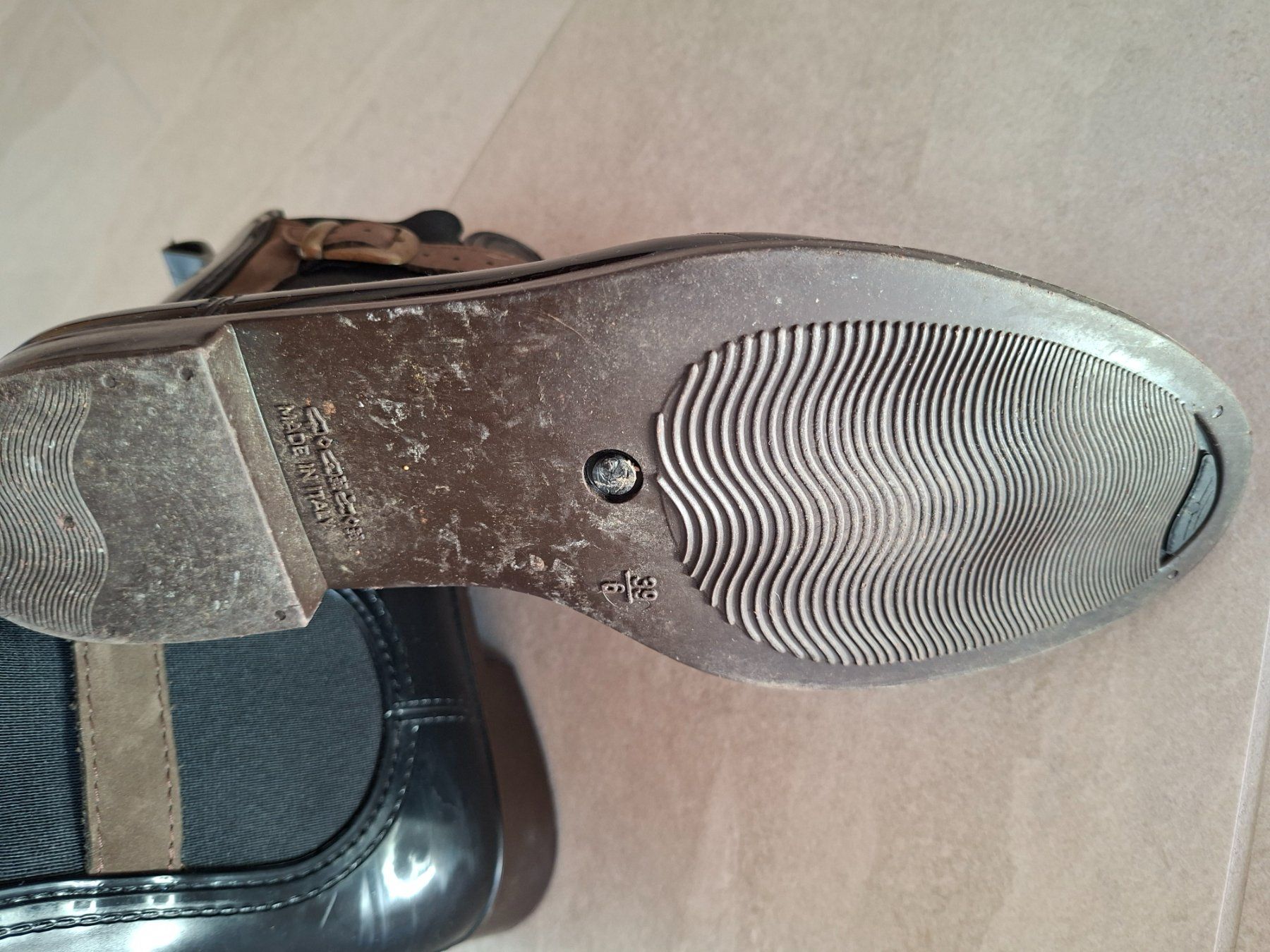 Damenschuhe: Regenstiefel / Stiefeletten – Gebraucht aus Rebstein von minou0041 1