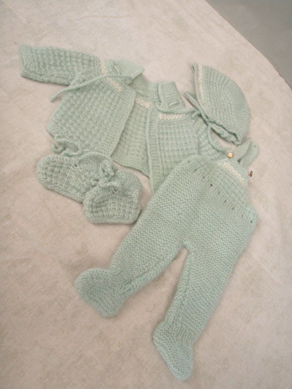 Poupées: Puppenkleider-Set handgestrickt – D'occasion à Rohrbach par chri2009