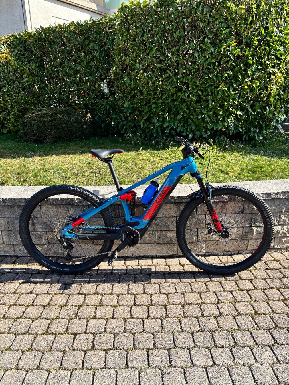 Cube Velos: VTT/E-MTB Cube Stereo Hybrid 120 Race 625 S – Gebraucht aus Bière von Ariannael
