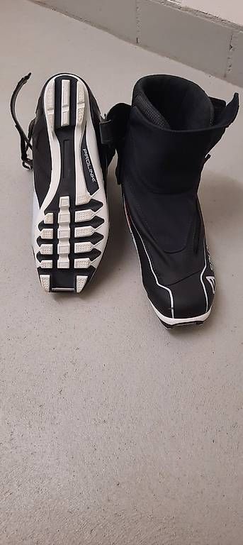 Salomon Scarpe da uomo: Salomon Langlaufschuh – Usato da Herisau venduto da frei72 1