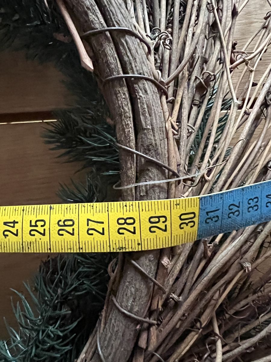 Globus Toutes les décorations: Wunderschöner Adventskranz, Winterdeko mit Tannenzapfen, Neu – Neuf (Voir description) à Teufen AR par Maleaa 4