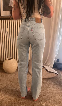 Levi’s High Slim Straight Jeans High Waist – W25 – Hellblau