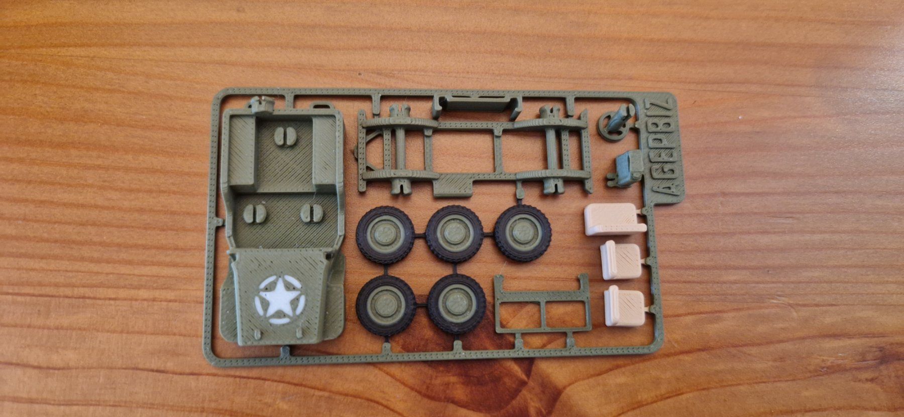 Giocattoli: Micro jeep vert avec remorque et obusier imprimé en 3D – Nuovo (secondo la descrizione) da Fleurier venduto da Tortue26 1
