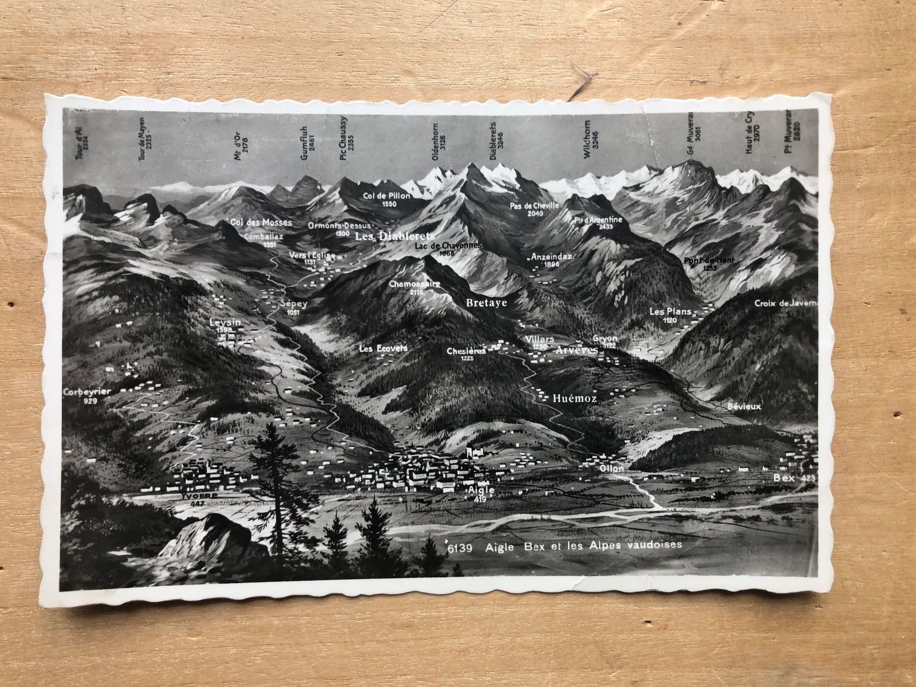 Ansichtskarten: Aigle, Bex et la Alpes vaudoises ~ 1947 – Gebraucht aus Neuchâtel von Atahuallpa