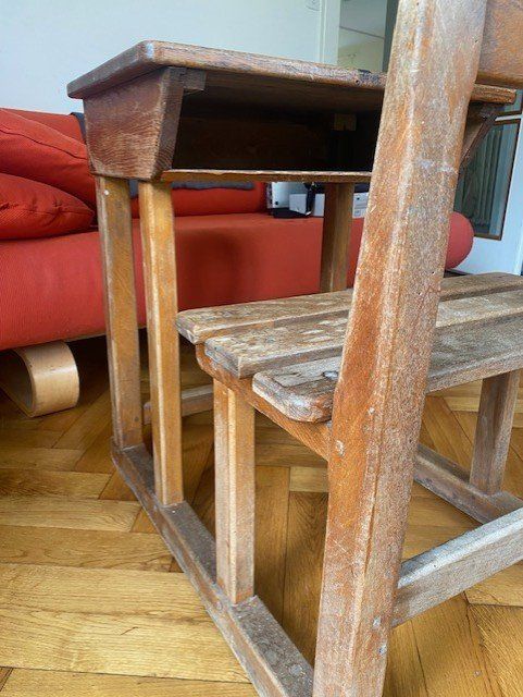 Scrivanie: Pupitre d'enfant – Usato da Renens VD venduto da ben_l8j7 1