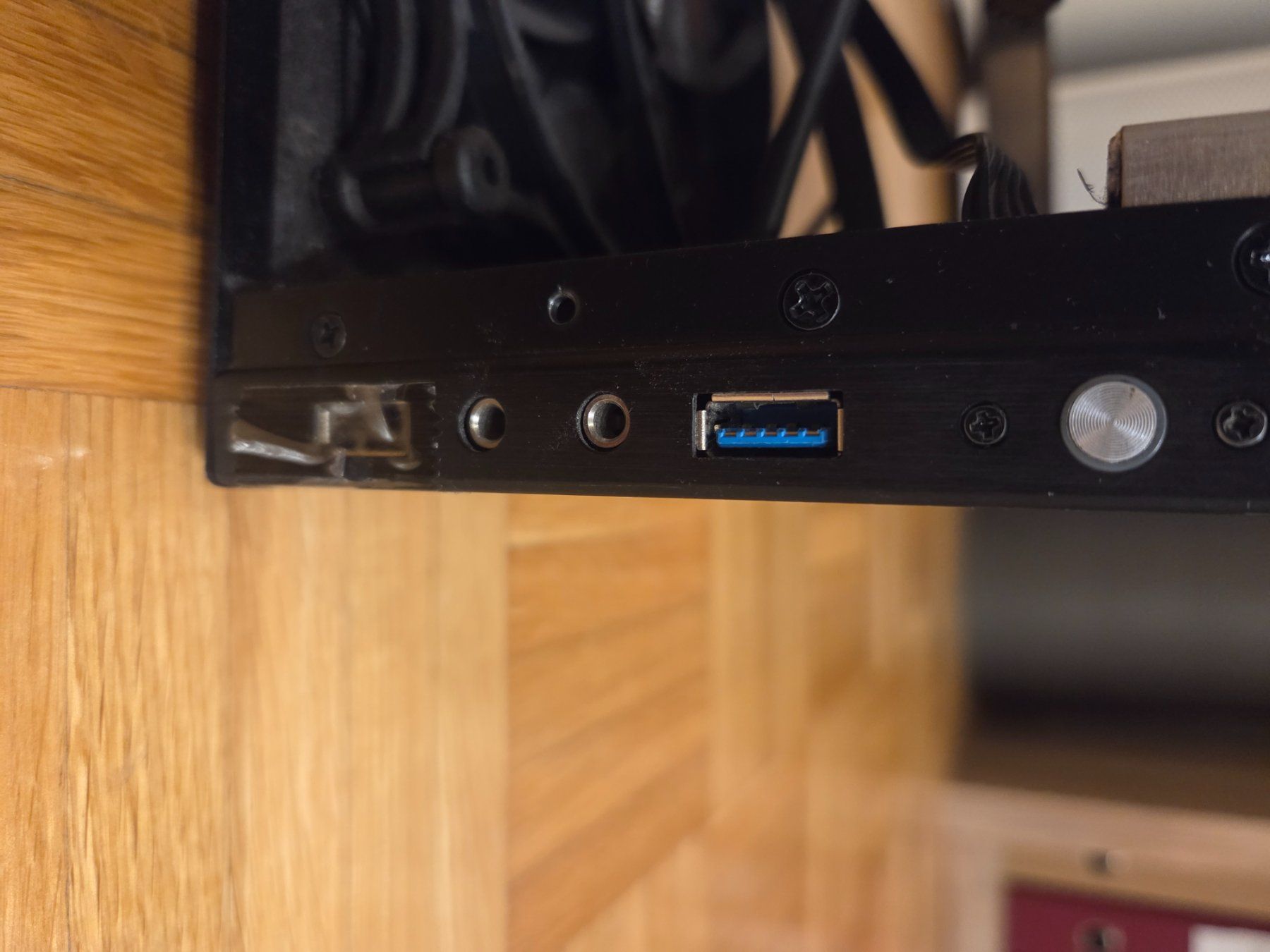 Jonsbo Custodie: Jonsbo C2 Mini-ITX PC Gehäuse – Usato da Winterthur venduto da SilWi 5