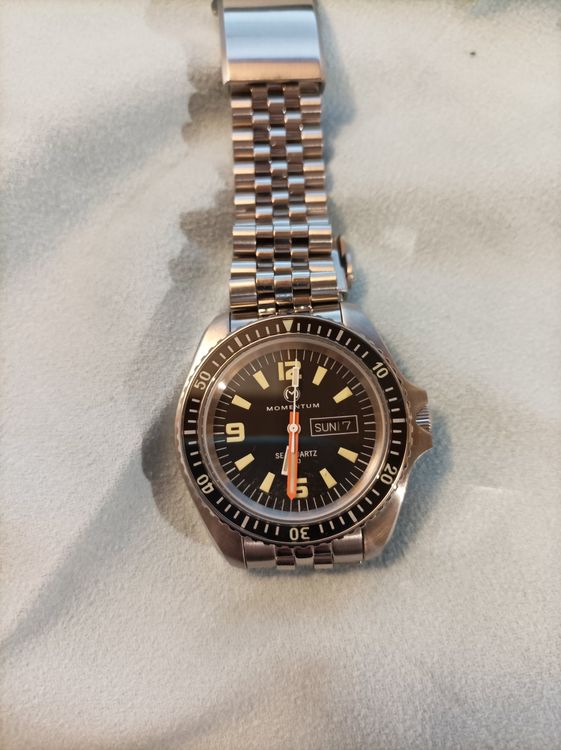 Momentum Sea Quartz 30 - Tom Selleck/magnum watch (Neu (gemäss ...