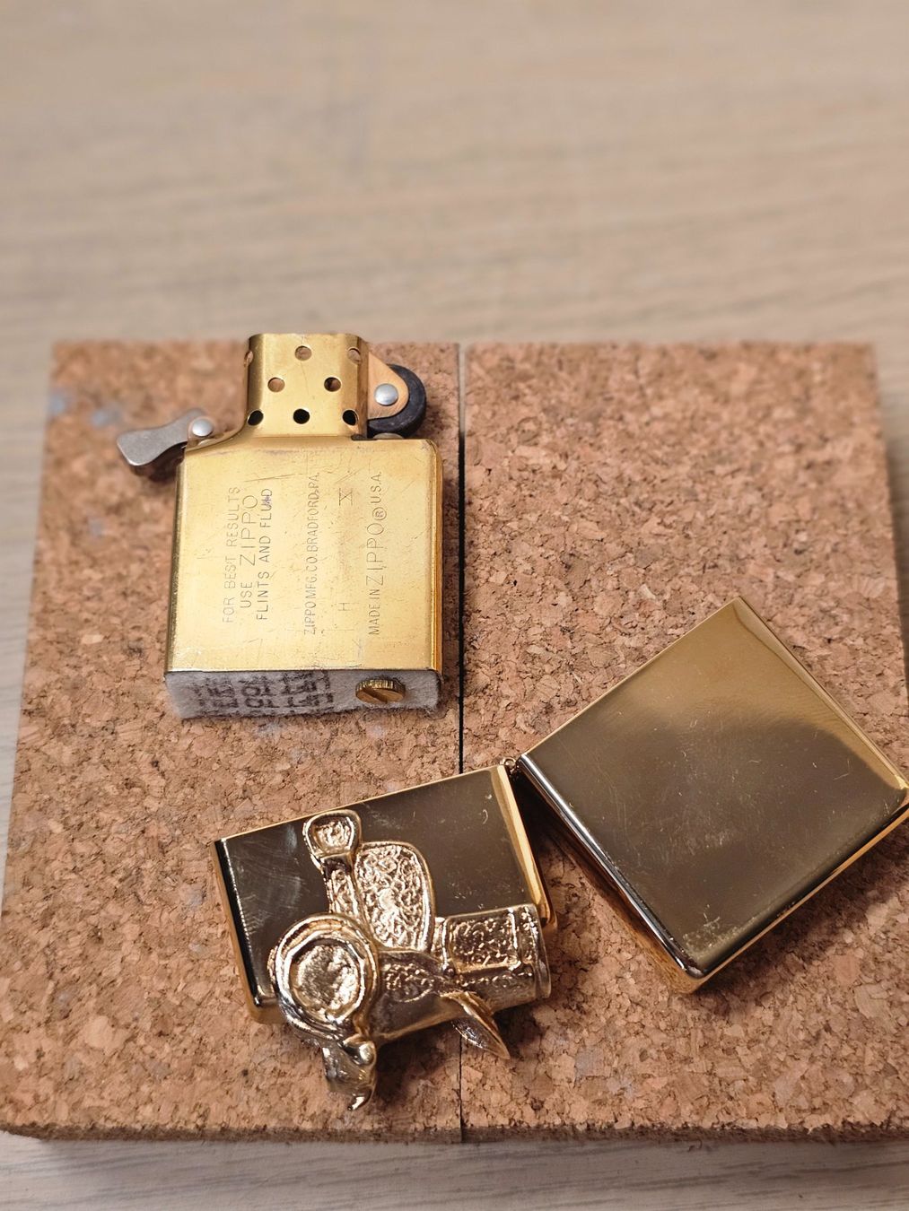 Zippo Accendini: Zippo rare, couleur Or - selle de cheval - Edition Limitée – Usato da Genève venduto da Djoff 3