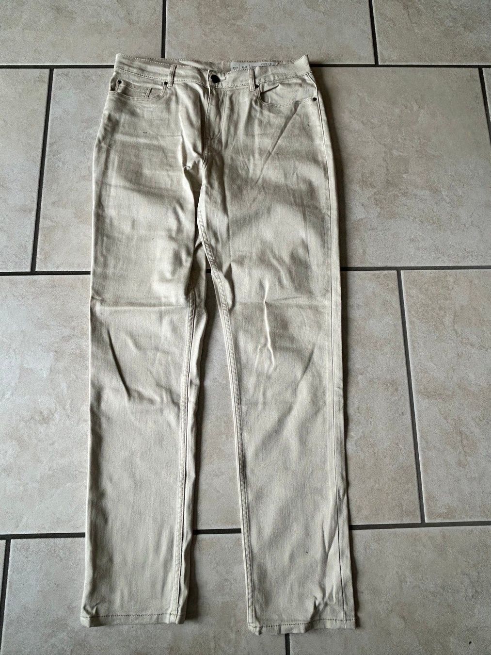 Jeans: Jeans h'beige, lang, stretch, Gr. 42 – Neu (gemäss Beschreibung) aus Cugnasco von isolaverde 1