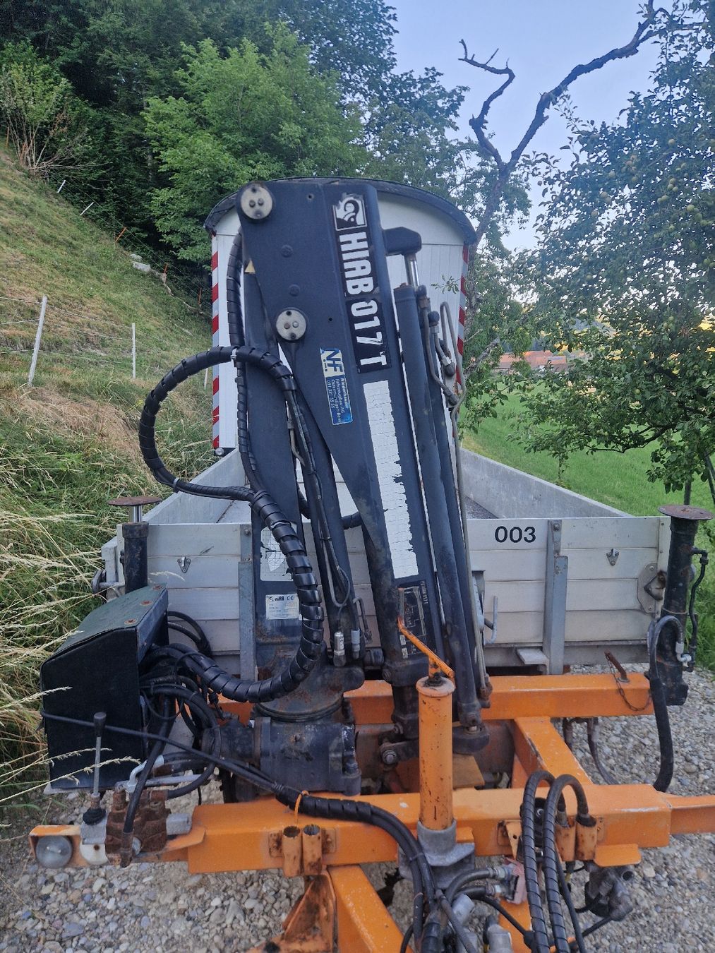 HIAB Gru: Kran HIAB 017T – Usato da Sumiswald venduto da ForstCounty