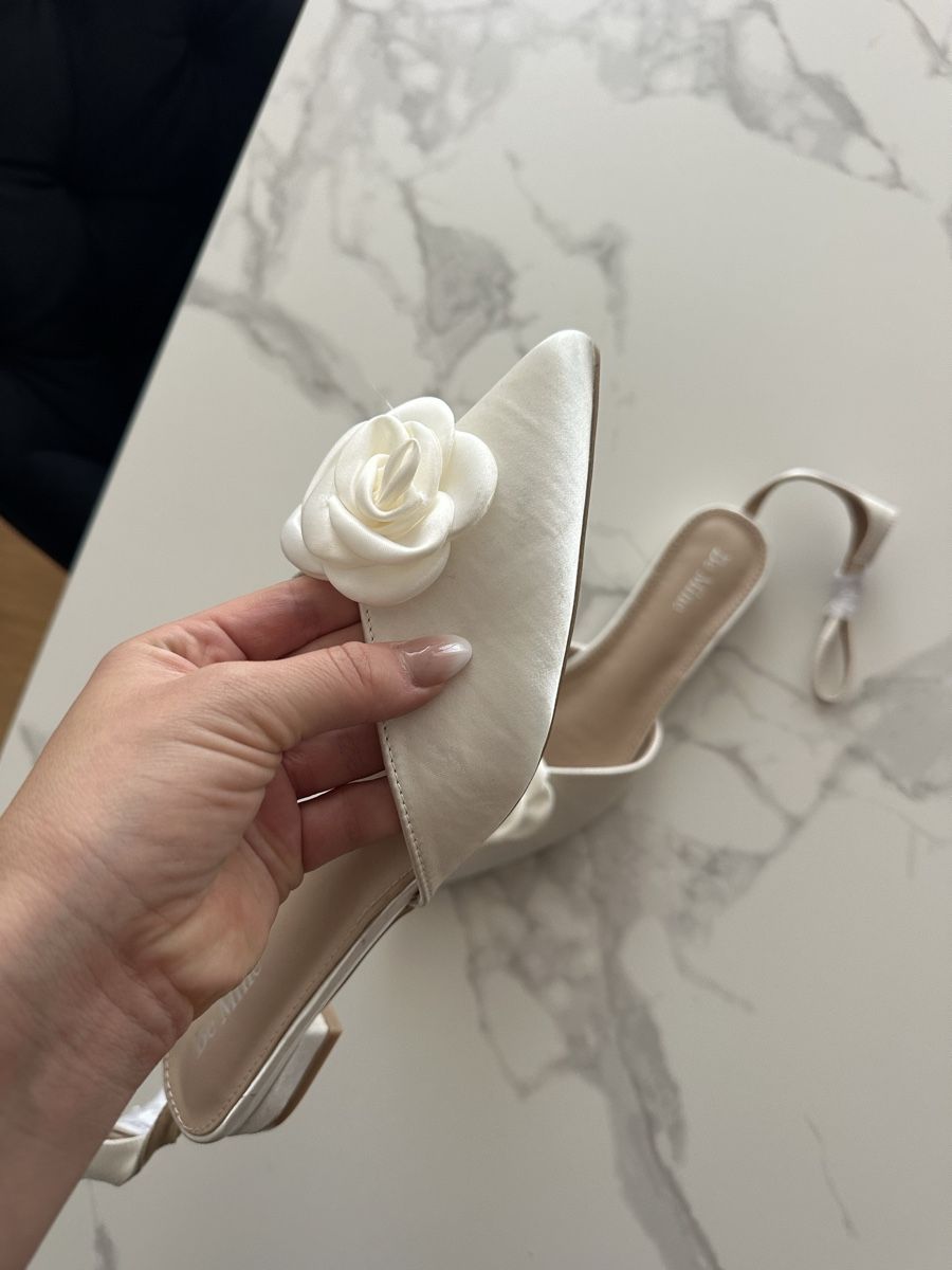 Scarpe da donna: Flache Brautschuhe NEU!! – Nuovo e nell'imballaggio originale da Lufingen venduto da ean_57hk 1