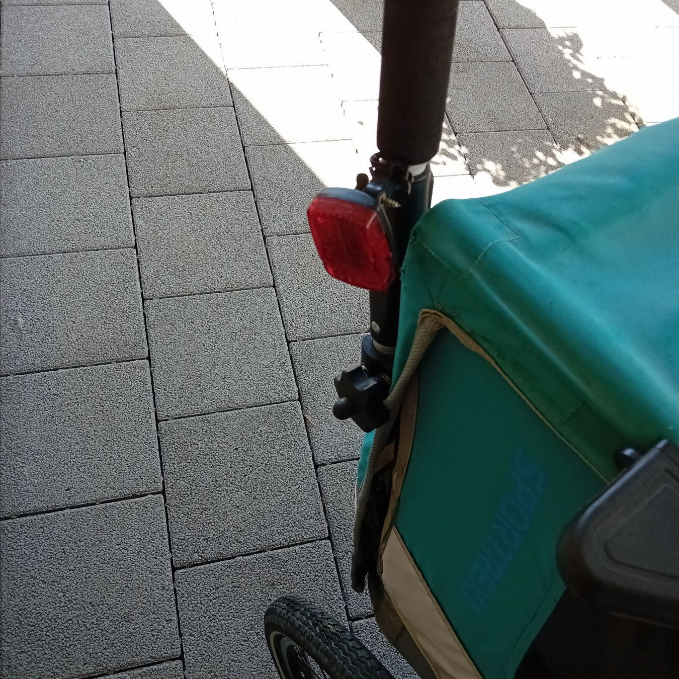 Qeridoo Anhänger: Queridoo Sportrex 1 Veloanhänger – Gebraucht aus Aarau von ProfessorPink 1