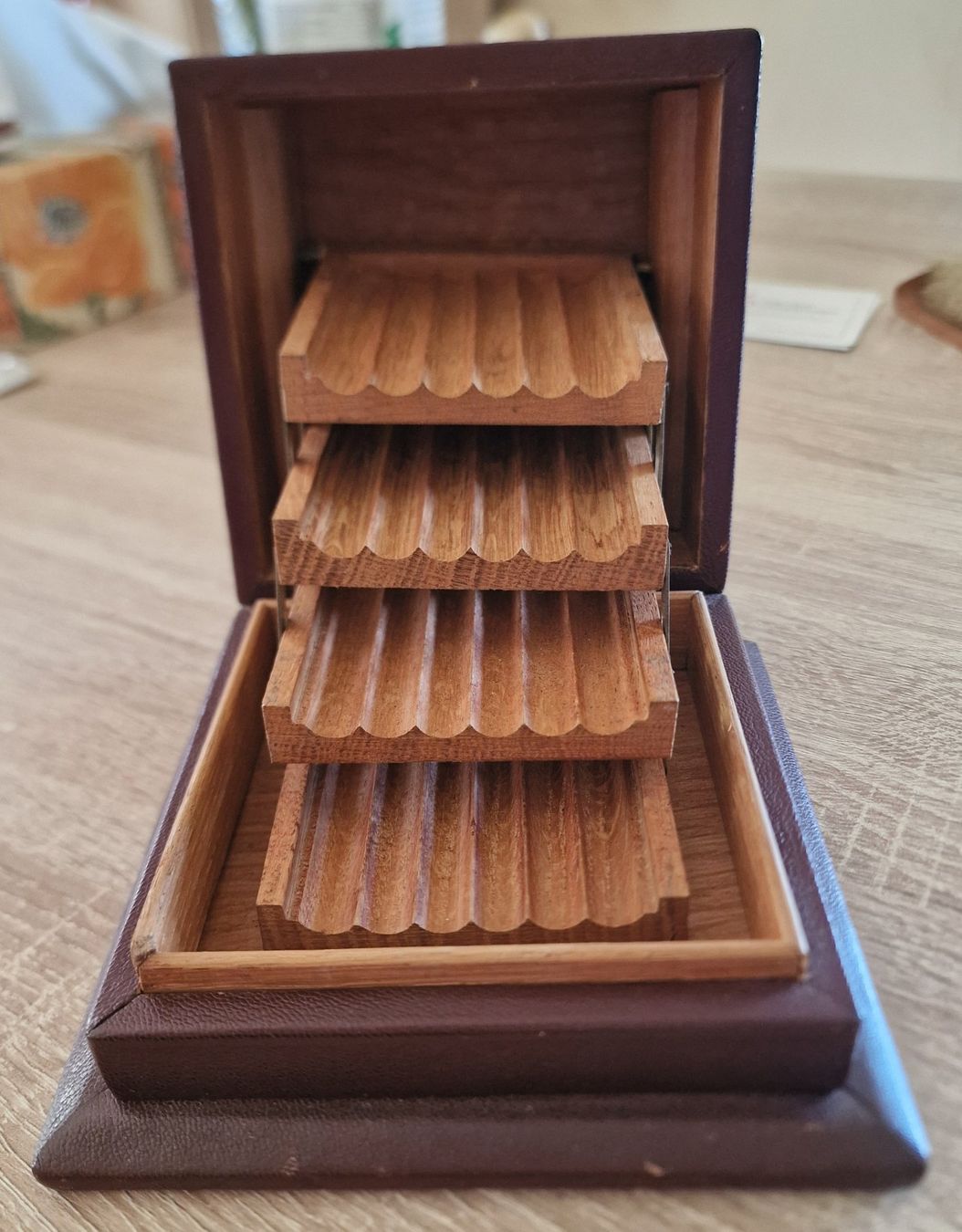 Sonstige Tabakwaren: Etui à cigarettes, de table – Gebraucht aus Bouveret von Hannelor0 2
