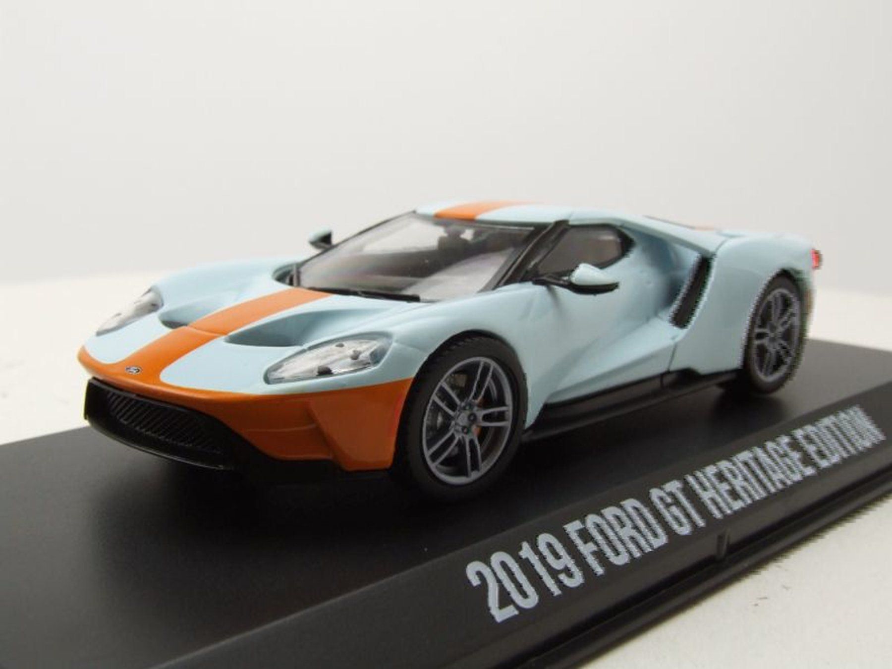 Modellini d'auto: Ford GT Heritage Edition (2019) – Nuovo e nell'imballaggio originale da Flawil venduto da Imperiosud 3