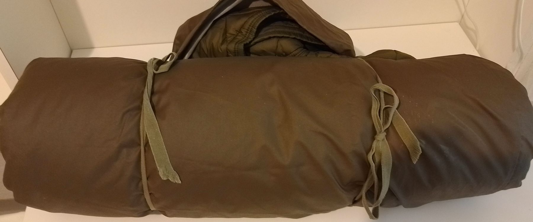 Armée suisse Sacs de couchage: Schlafsack olivgrün gebraucht, Schweizer Armee – D'occasion à Zürich par sch_m6rw 1