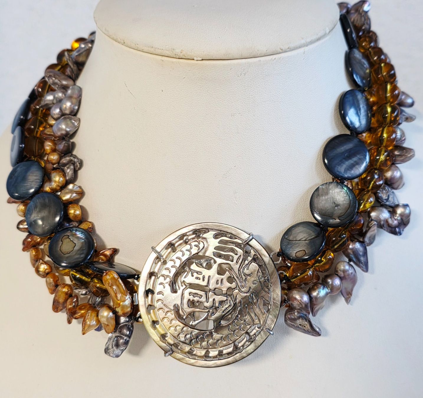 Colliers: Collier Perlen Perlmutter Bernstein 5 Stränge – Neuf (Voir description) à Zürich par Bieter04