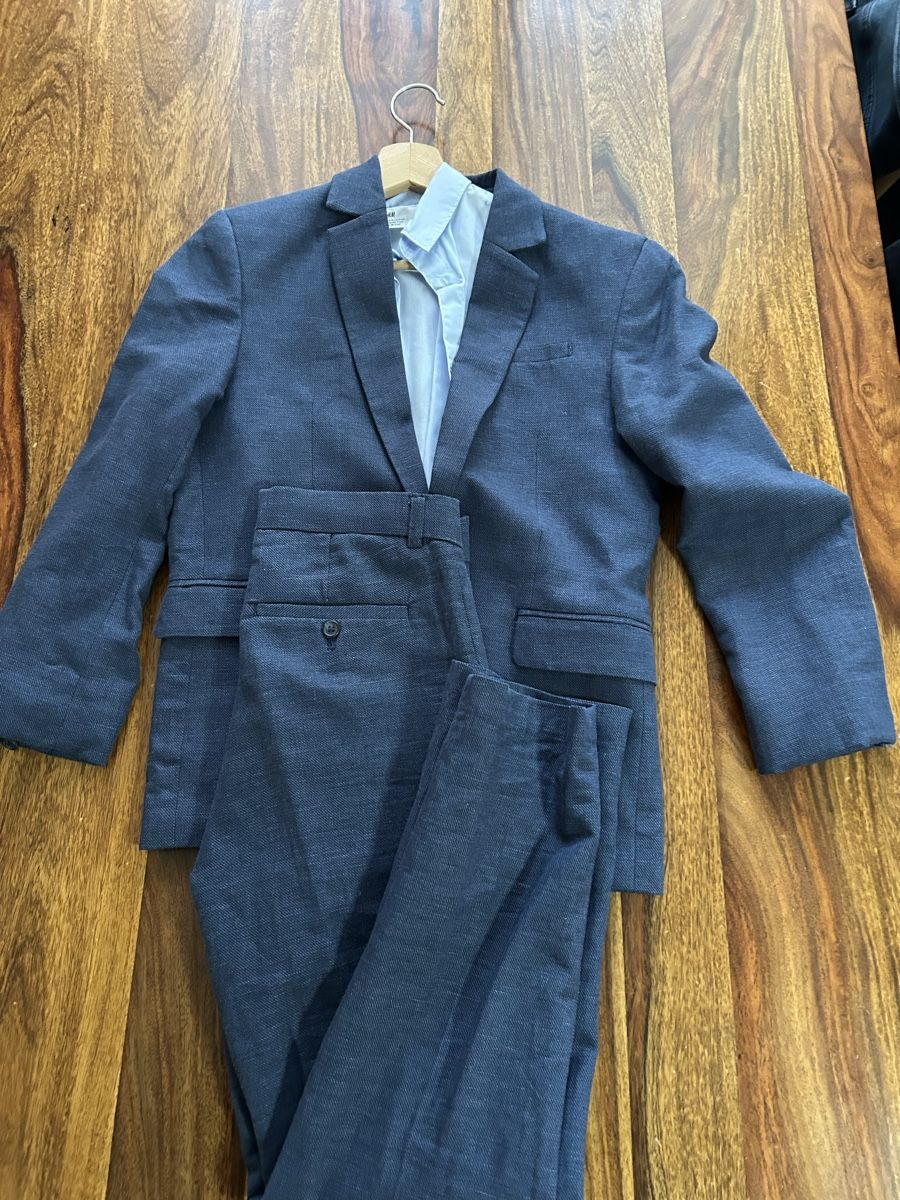 H&M Completi: H&M Anzug, blau, Gr. 152. Jungen – Nuovo (secondo la descrizione) da Zürich venduto da Nutla