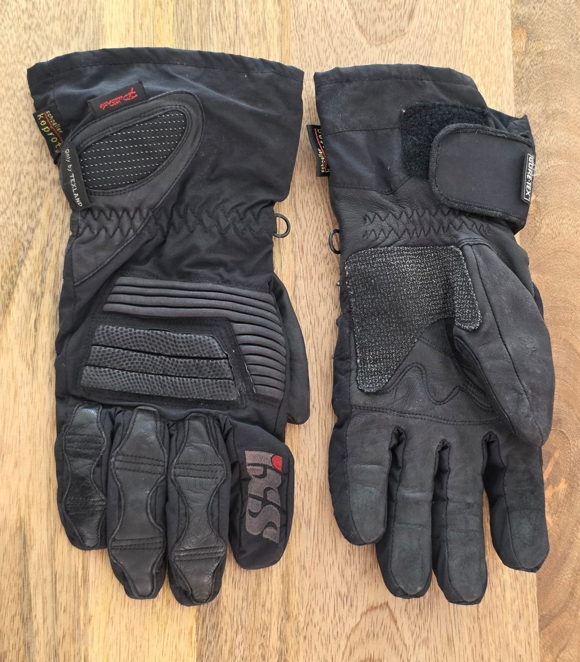 Guanti & manicotti: Ixon Gore-Tex Motorradhandschuhe Grösse M – Usato da Rheinsulz venduto da Dred 3