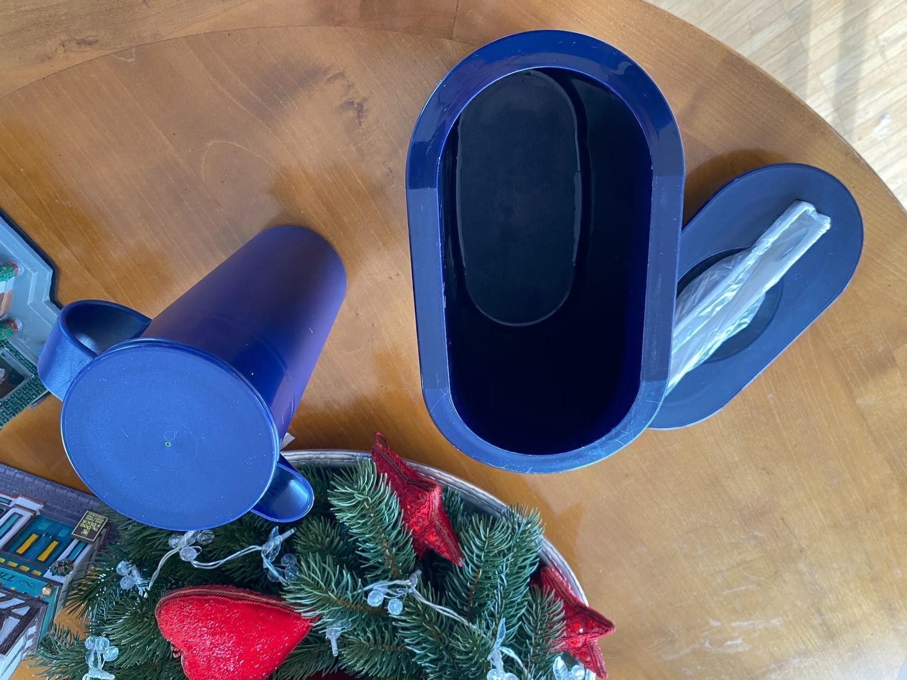 Contenitori & Simili: Tupperware pichet + seau à glaçons – Nuovo (secondo la descrizione) da Pfaeffikon ZH venduto da BACozAfer 4