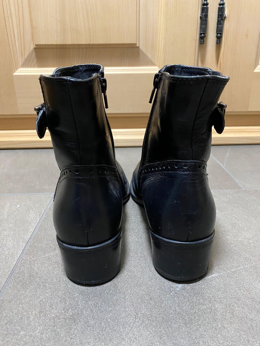 Damenschuhe: Damen Stiefeletten schwarz – Gebraucht aus Vicosoprano von abc258 2