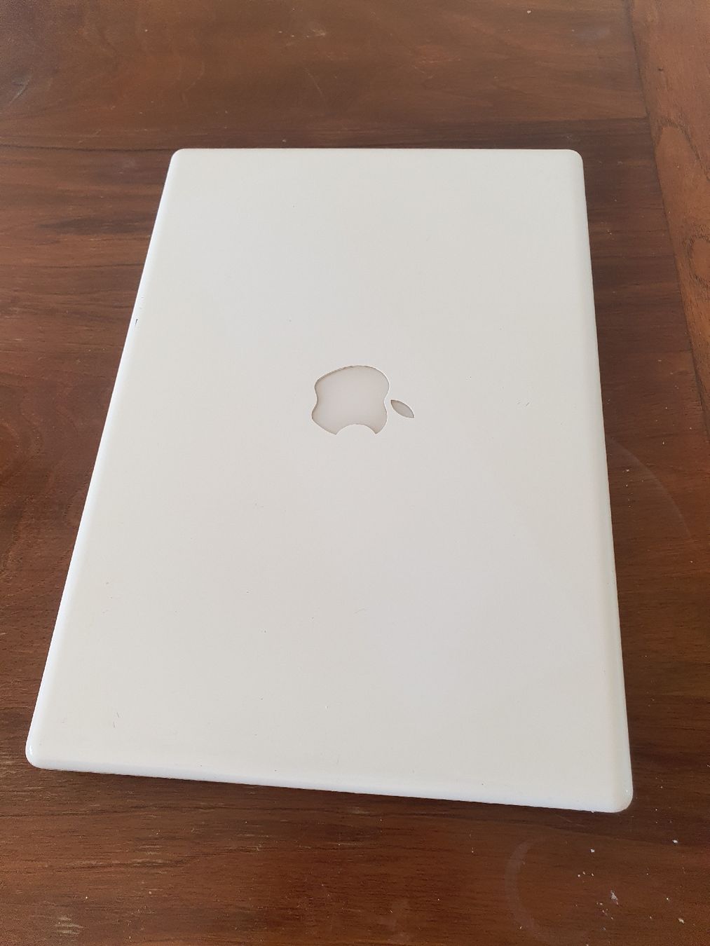 Apple Notebook: Mackbook 2008 Chrome OS – Usato da Couvet venduto da curirouge 2