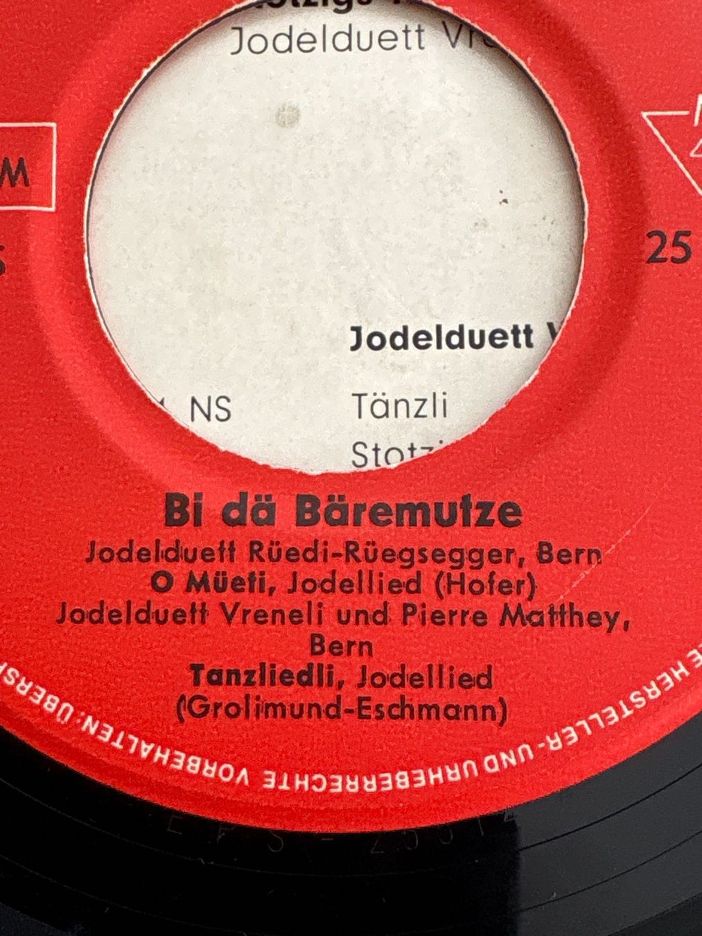 Dischi in vinile: Schallplatte: Bi dä Bäremutze - Jodelduett Rüedi-Rüegsegger – Usato da Ibach venduto da lisch3 7