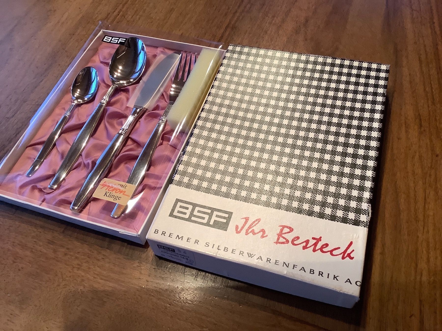 Set di posate: Besteck – Nuovo e nell'imballaggio originale da Appenzell venduto da Bibabaxli 1