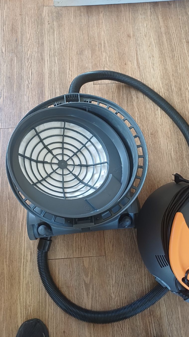 Aspirapolveri & Accessori: Staubsauger Taski  Vento 15 S – Usato da Flawil venduto da Naphtali 2