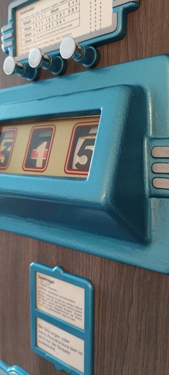 Spielautomaten: Tivoli – Gebraucht aus  von  2