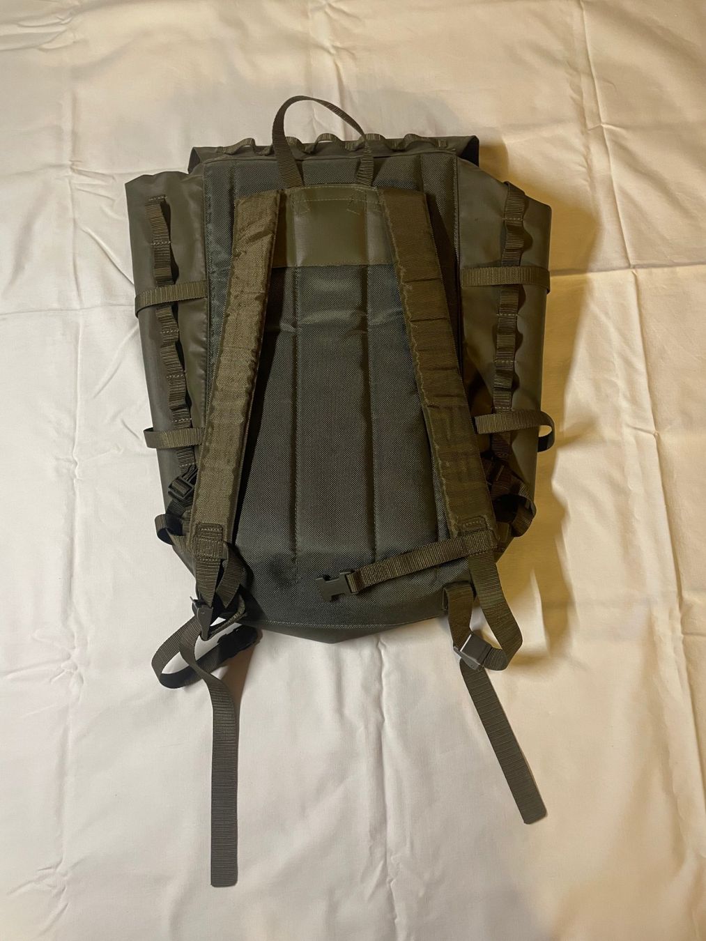 Schweizer Armee Zaini: Original Schweizer Armee Kampfrucksack 90 / M90 Wasserdicht – Usato da Bürchen venduto da UeliMueli84 1