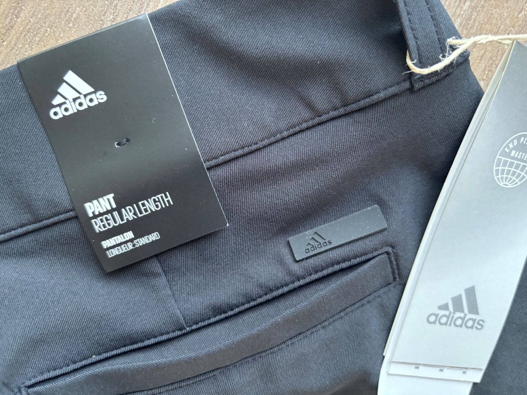 Adidas Pantaloni: 44_adidas golf_NEU_LP 90 sfr – Nuovo e nell'imballaggio originale da Versegeres venduto da kista 3