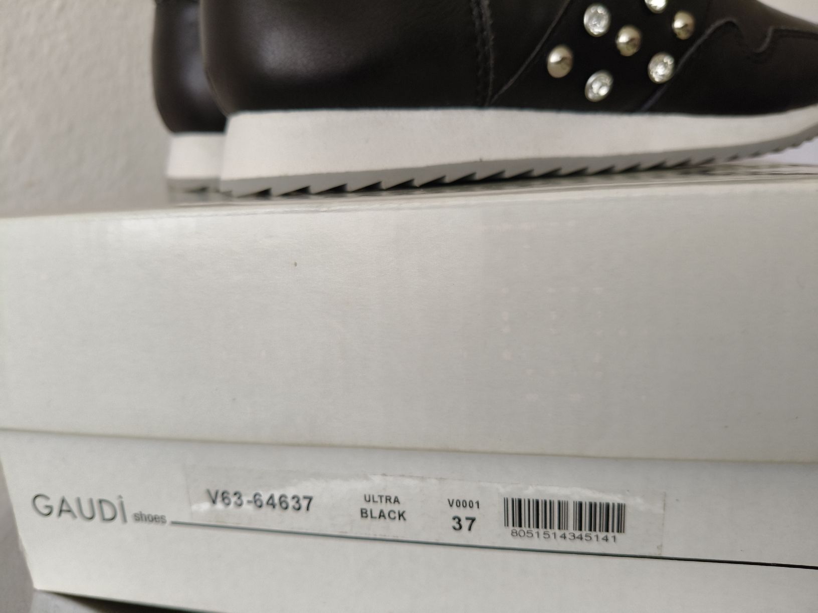 Scarpe da donna: GAUDI sneakers black leather size 37 studs new – Nuovo e nell'imballaggio originale da Zürich venduto da sha_vw65 4