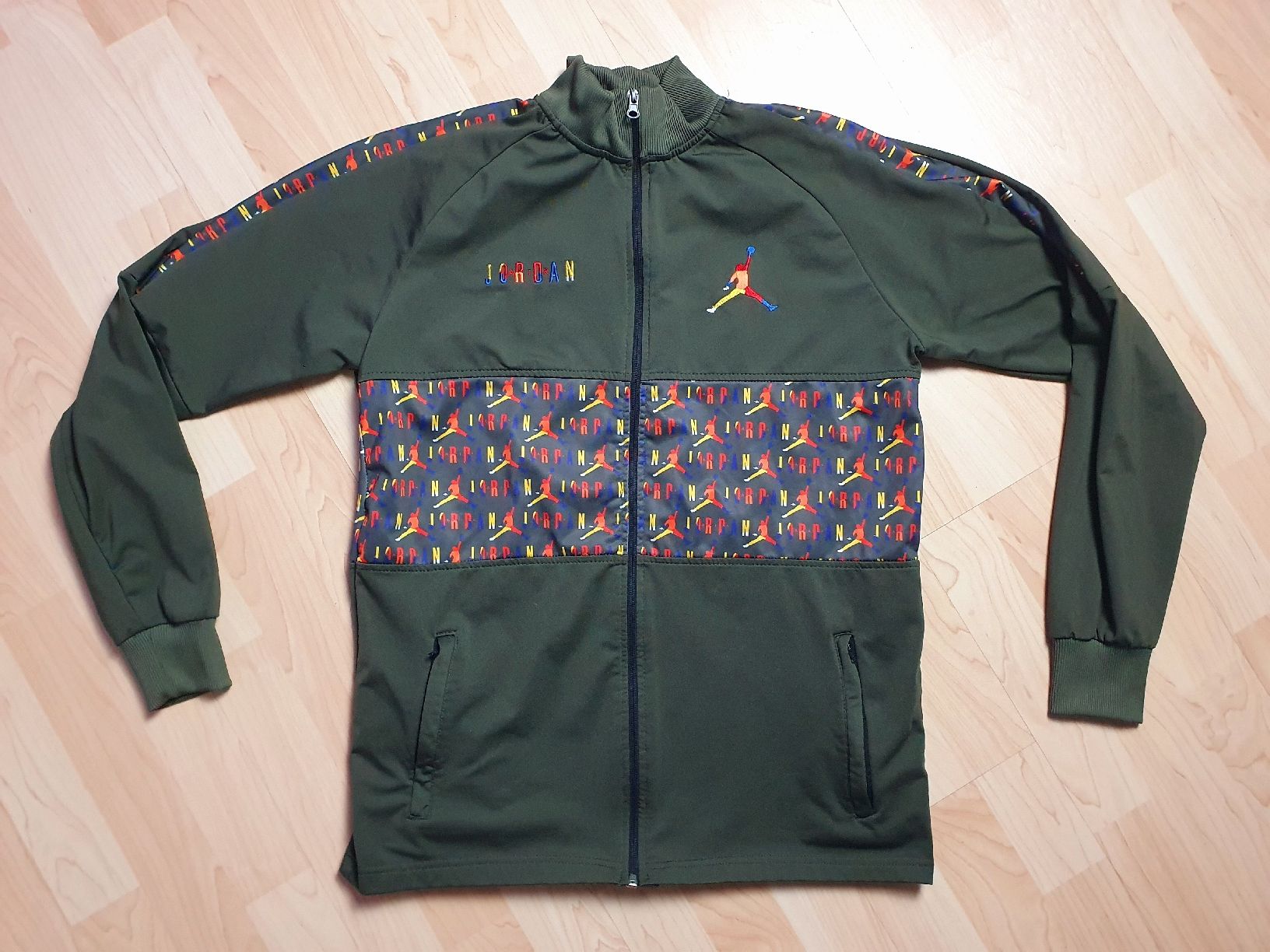 Jordan Jacken: Jordan Trainingsjacke Herren Gr. M – Gebraucht aus St. Gallen von CaliSunshine