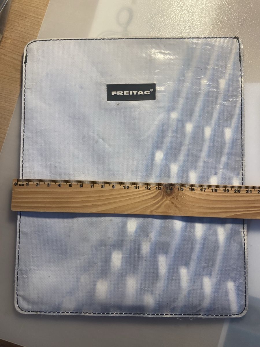 Freitag Covers & Taschen: Freitag iPad Hülle  – Gebraucht aus Zofingen von BrauchIchDas 1