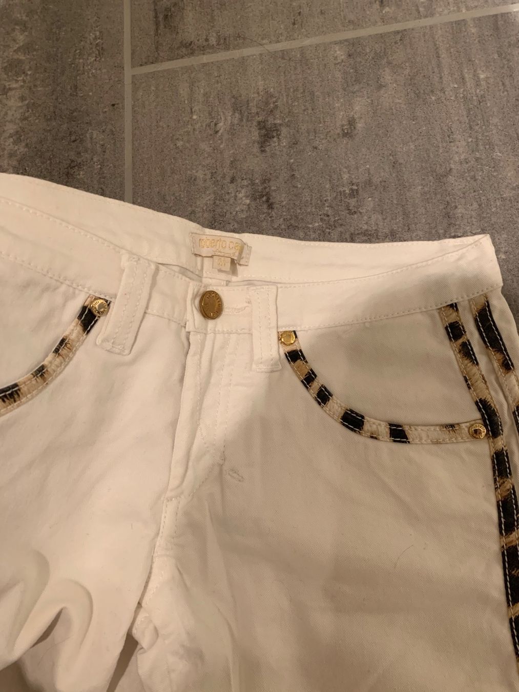 Roberto Cavalli Pantaloni: Hose Roberto Cavalli weise Original – Usato da Zell LU venduto da AliAli24 3