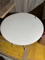 Table ronde de jardin, idéale pour l'été! ✨
