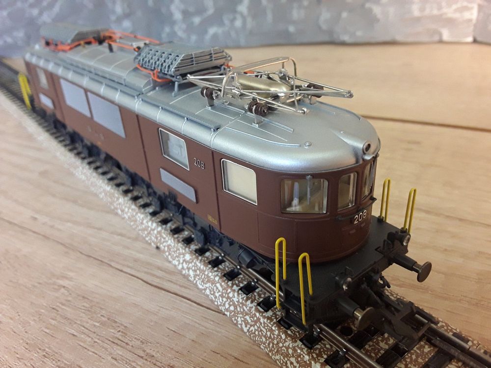 Roco 43711 H0/DC - Ae 6/8 BLS Museum Edition (Neu (gemäss Beschreibung