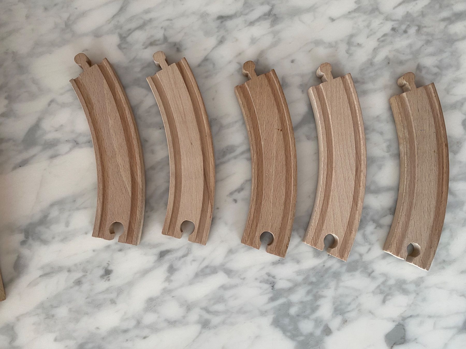 Brio Jouets: Brio Holz-Eisenbahn – D'occasion à Basel par Rivinus 8