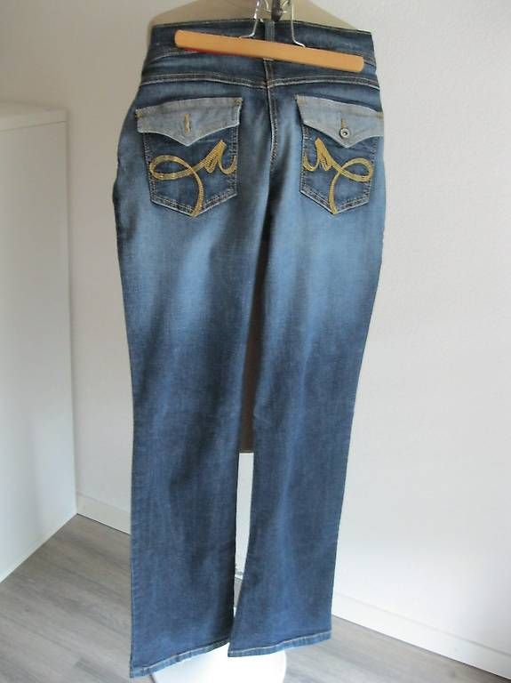 Jeans: jeans "Clockhouse" taille 40 – Usato da vouvry venduto da -tivoli- 1