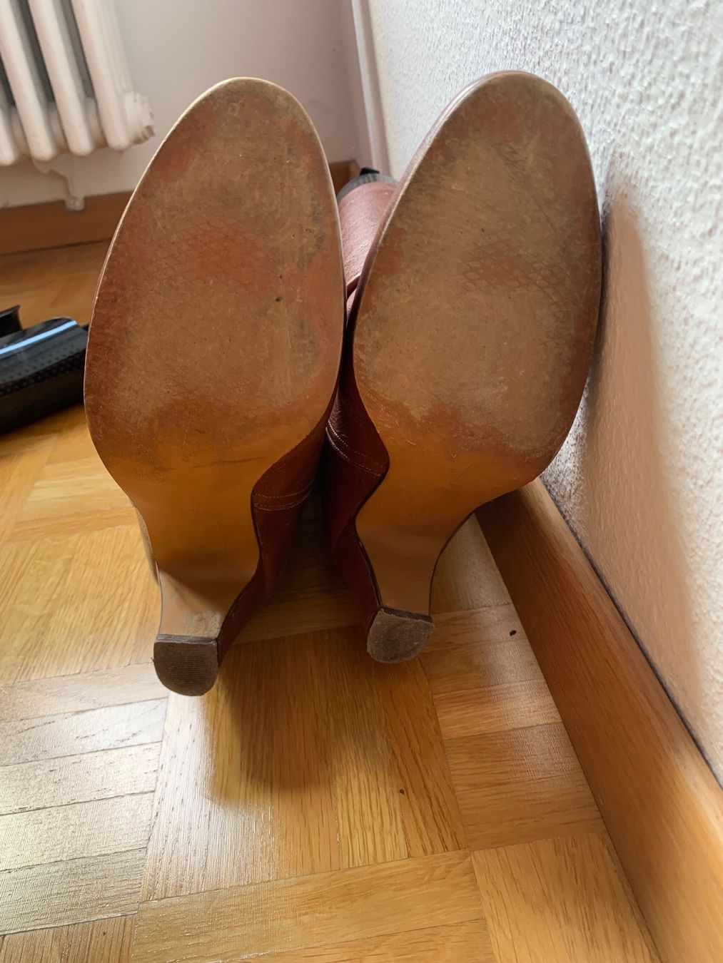 Scarpe da donna: Echtleder- Damenstiefel, hellbraun, Grösse 38 – Usato da Adliswil venduto da Baski7 4