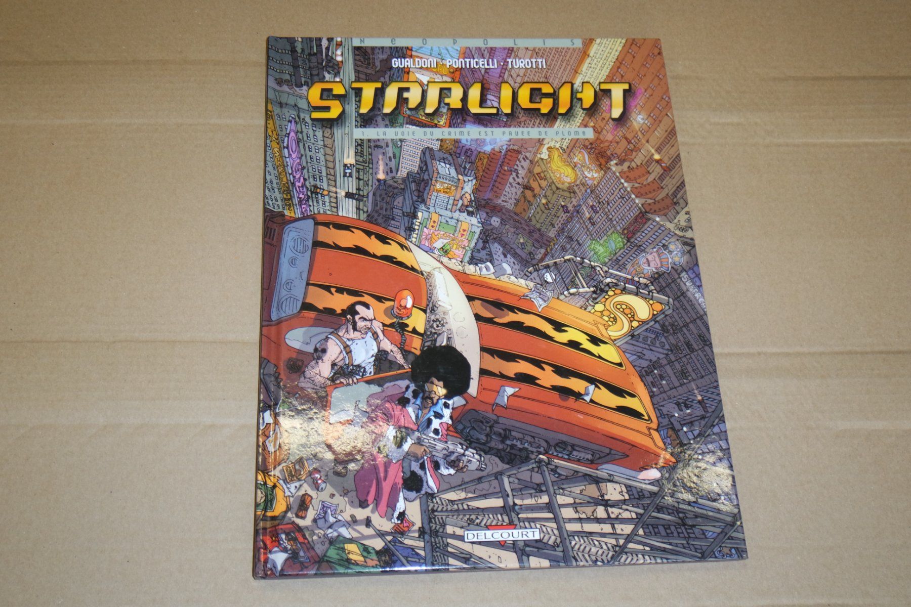 Comics: STARLIGHT – Gebraucht aus Avenches von WEBHobby