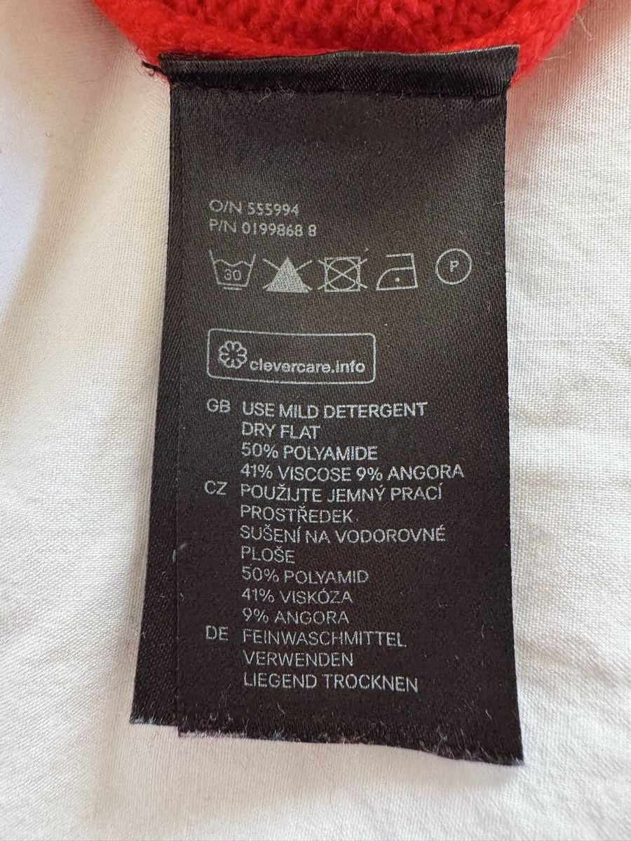 H&M Pullover & Sweatshirts: Pull d’hiver ou de Noël à flocon – Gebraucht aus Denens von sar_5wlm 3