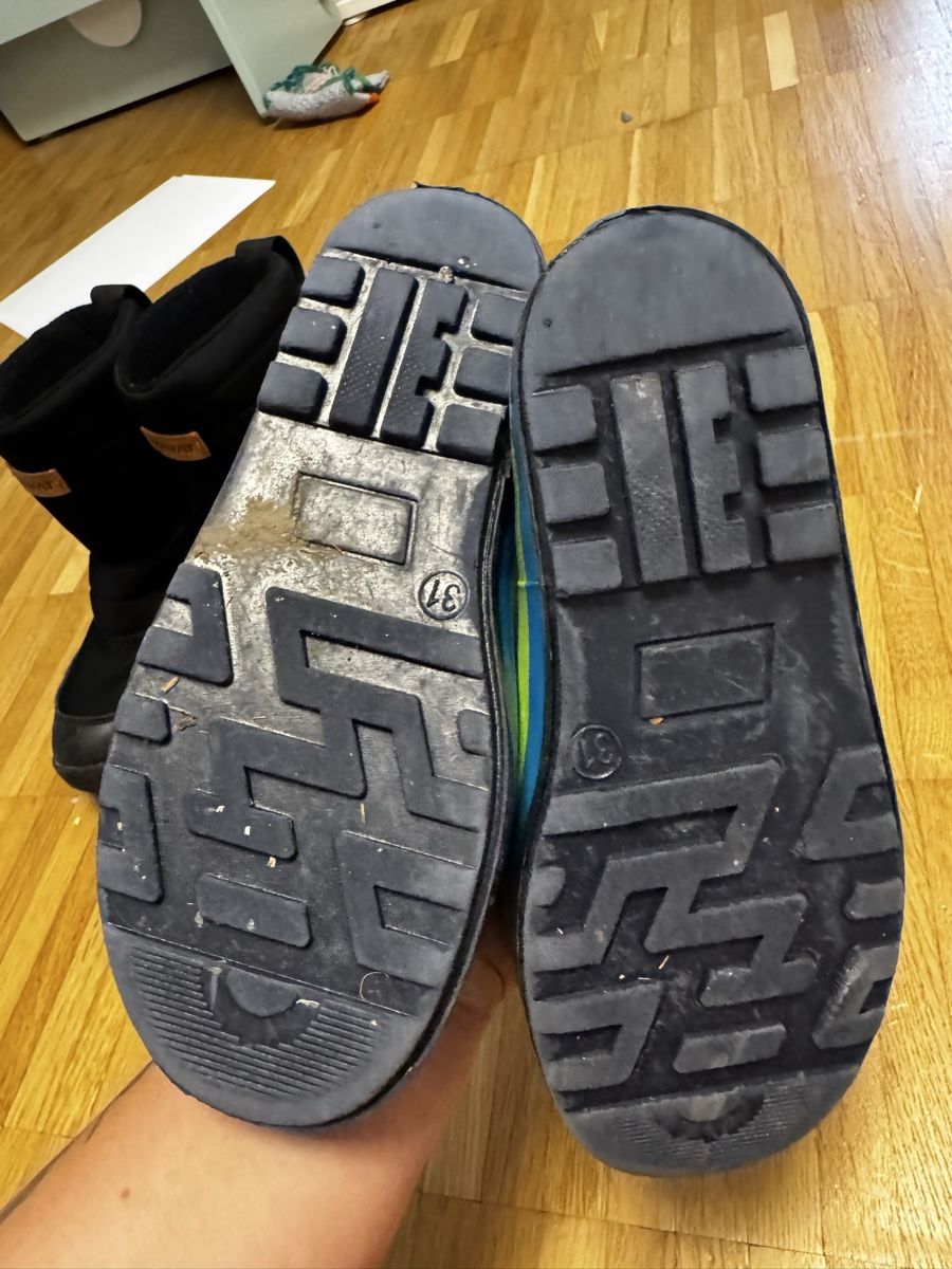 Scarpe per ragazzi: Schuhpaket 30/31 – Usato da Bätterkinden venduto da car_c9dt 4