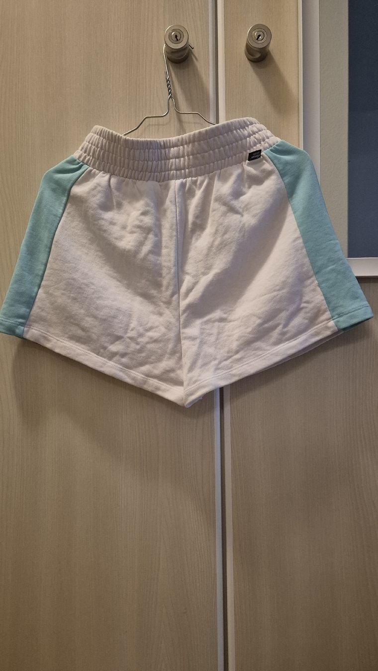Ellesse Pantaloni: ellesse shorts – Usato da Bürgenstock venduto da Paraskevi_06 2