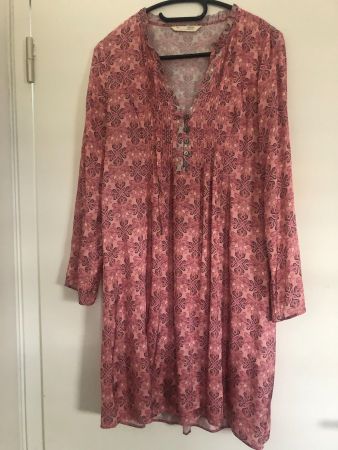 Fast *NEU* zauberhaftes Tunikakleid von ODD MOLLY Gr. 1