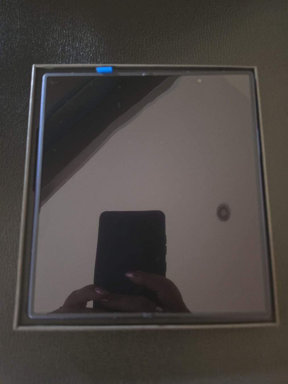 Samsung Telefoni cellulari / Smartphones: Samsung Galaxy Z Fold 7  512gb – Nuovo (secondo la descrizione) da Davos Glaris venduto da mel_9yyg